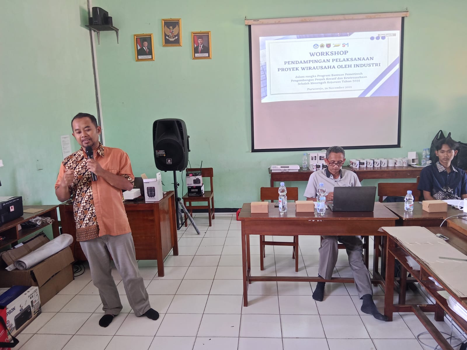 Pendampingan Pelaksanaan Proyek Wirausaha oleh Industri